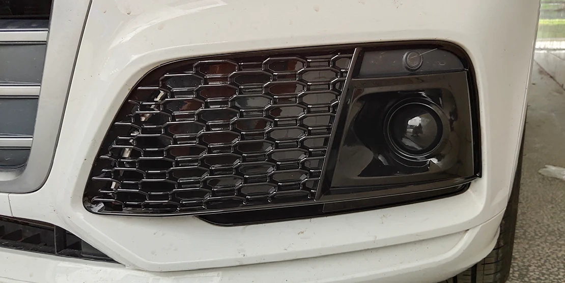 2019-2021 Audi Q5 / SQ5 S-line Fog Grille Covers with ACC - Image 6